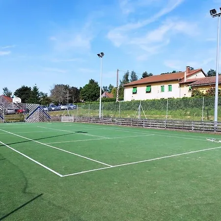 Hébergement de vacances Jolie Maison De Bourg équipée 10km D'ambert